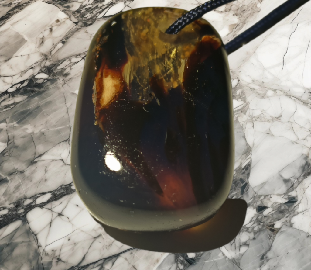 Amber pendant_No4